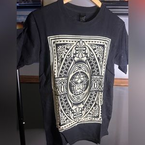 Obey t shirt